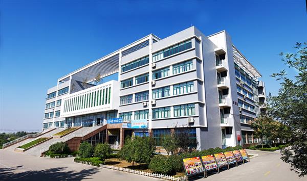  濰坊商業學校升學與就業途徑是什么？