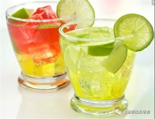 煙臺波絲蒂學校7月22日時尚冰品冷飲咖啡班開課啦！