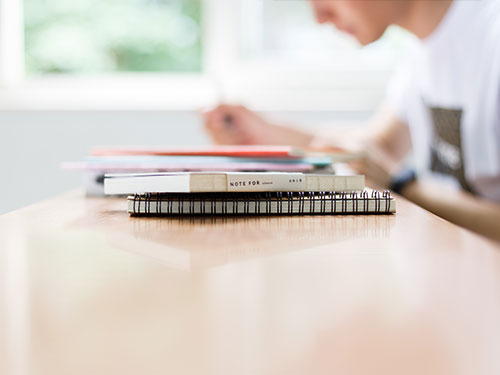 高中畢業生能通過成人教育考取本科學歷嗎？哪家學校可以報名？
